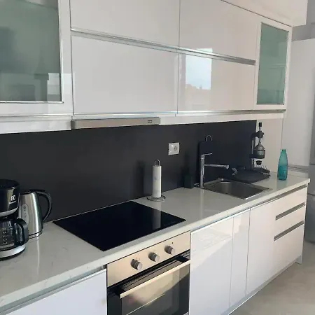 New Spacious With A Beautiful Sea View Apartment
