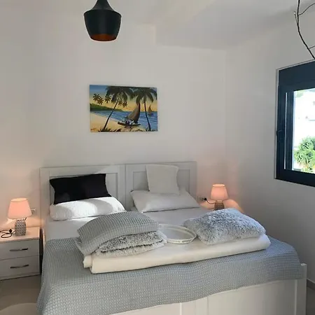 New Spacious With A Beautiful Sea View Apartment Sarandë