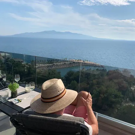 Appartement New Spacious With A Beautiful Sea View